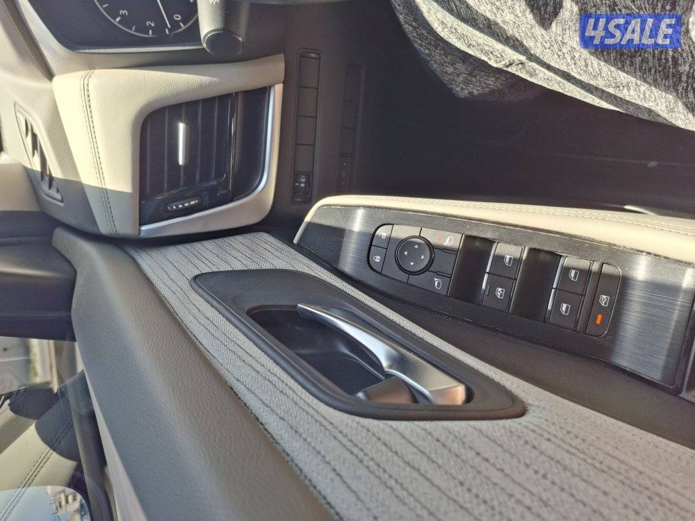 nissan xtrail 2025 standard جيب نيسان اكستريل ٢٠٢٥ عداد ٨٢٠٠ فقط5