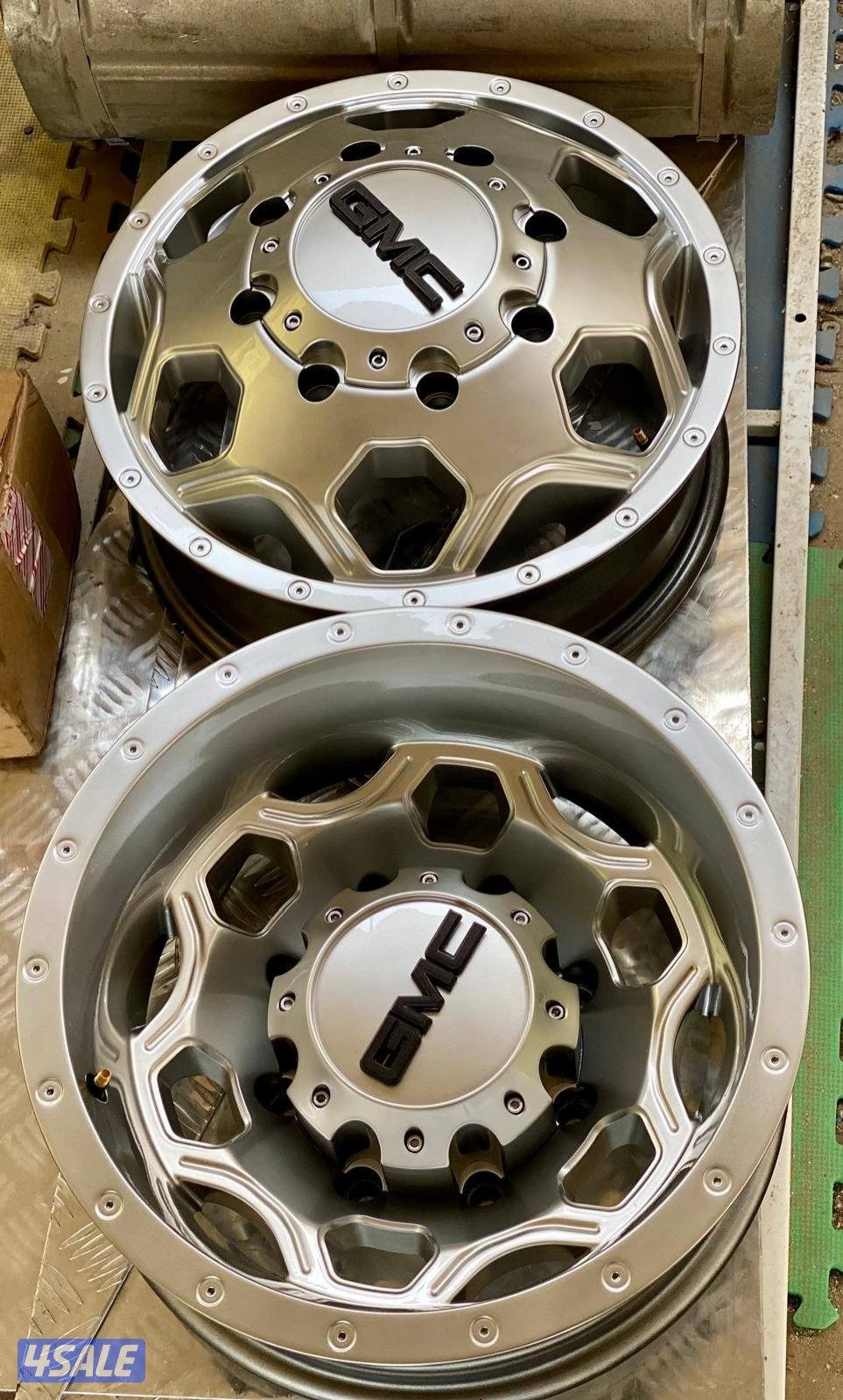 للبيع 4 رنقات دبل تاير من XD  حجم 17 انش0