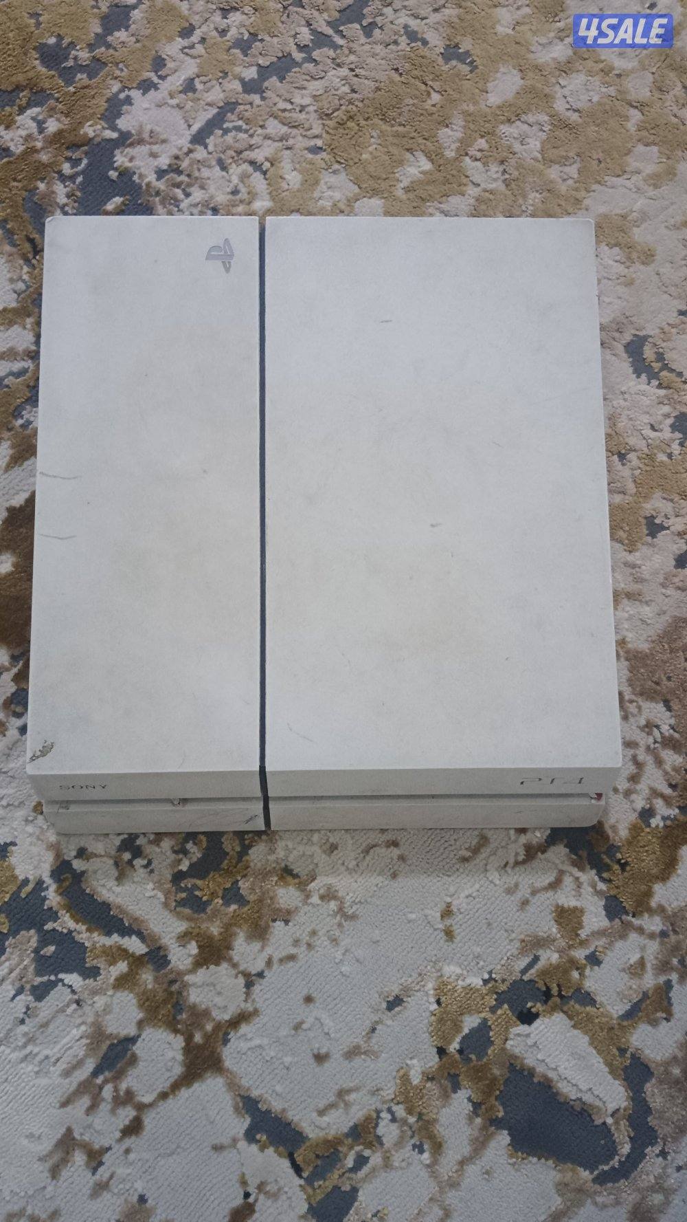 سوني فور فات مستعمل مع يده وفيفا 24 وفيفا 21 ولعبه سيارات ومصارعه ٢٠١٦0