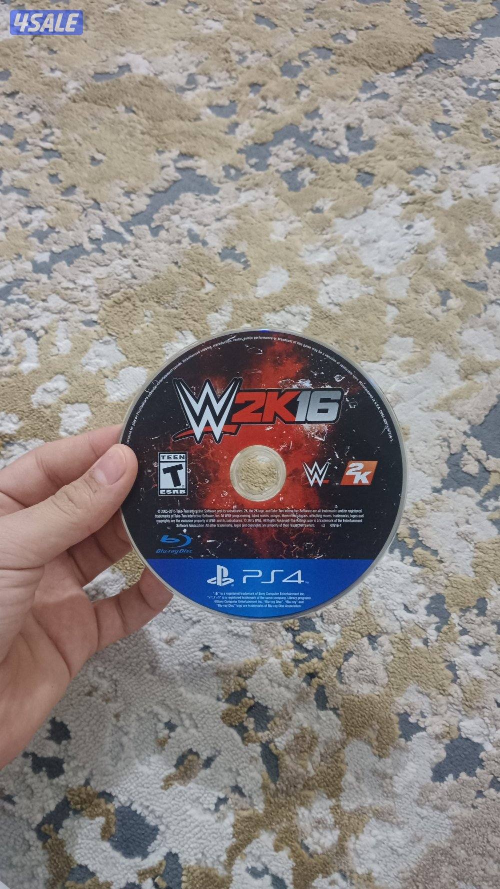 سوني فور فات مستعمل مع يده وفيفا 24 وفيفا 21 ولعبه سيارات ومصارعه ٢٠١٦6