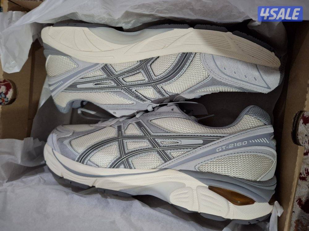 للبيع asics 21600