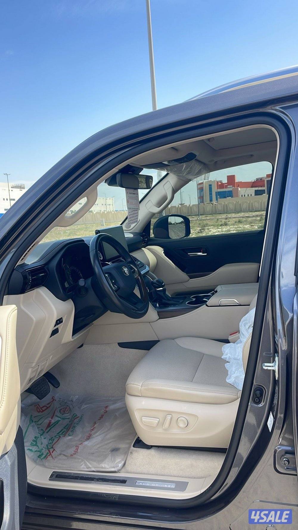 لاند كروز ايرو S تون تيربو 2024  بحاله الوكاله عداد 40 الف6