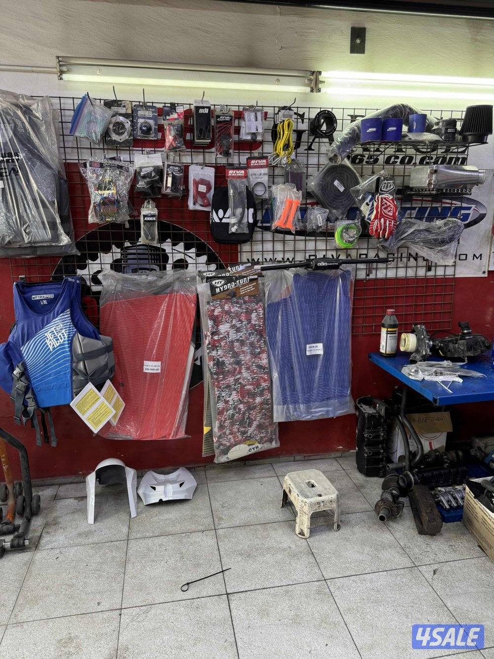 للبيع  دبات و سستم اكزوز دراجات ناريه وكاله15