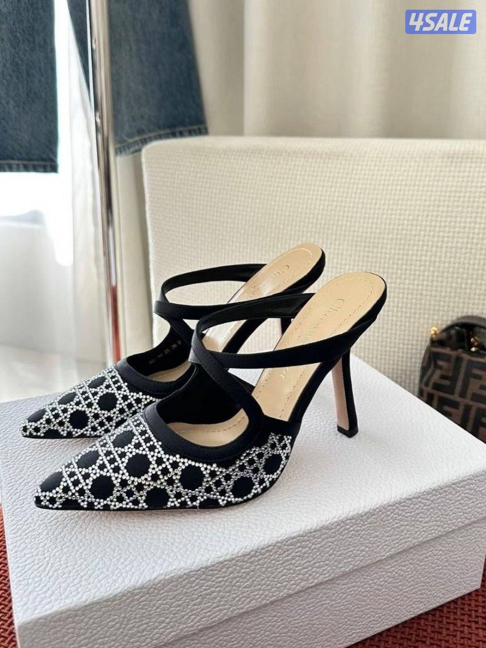 👠شوزات نسائيه ماركة👠15