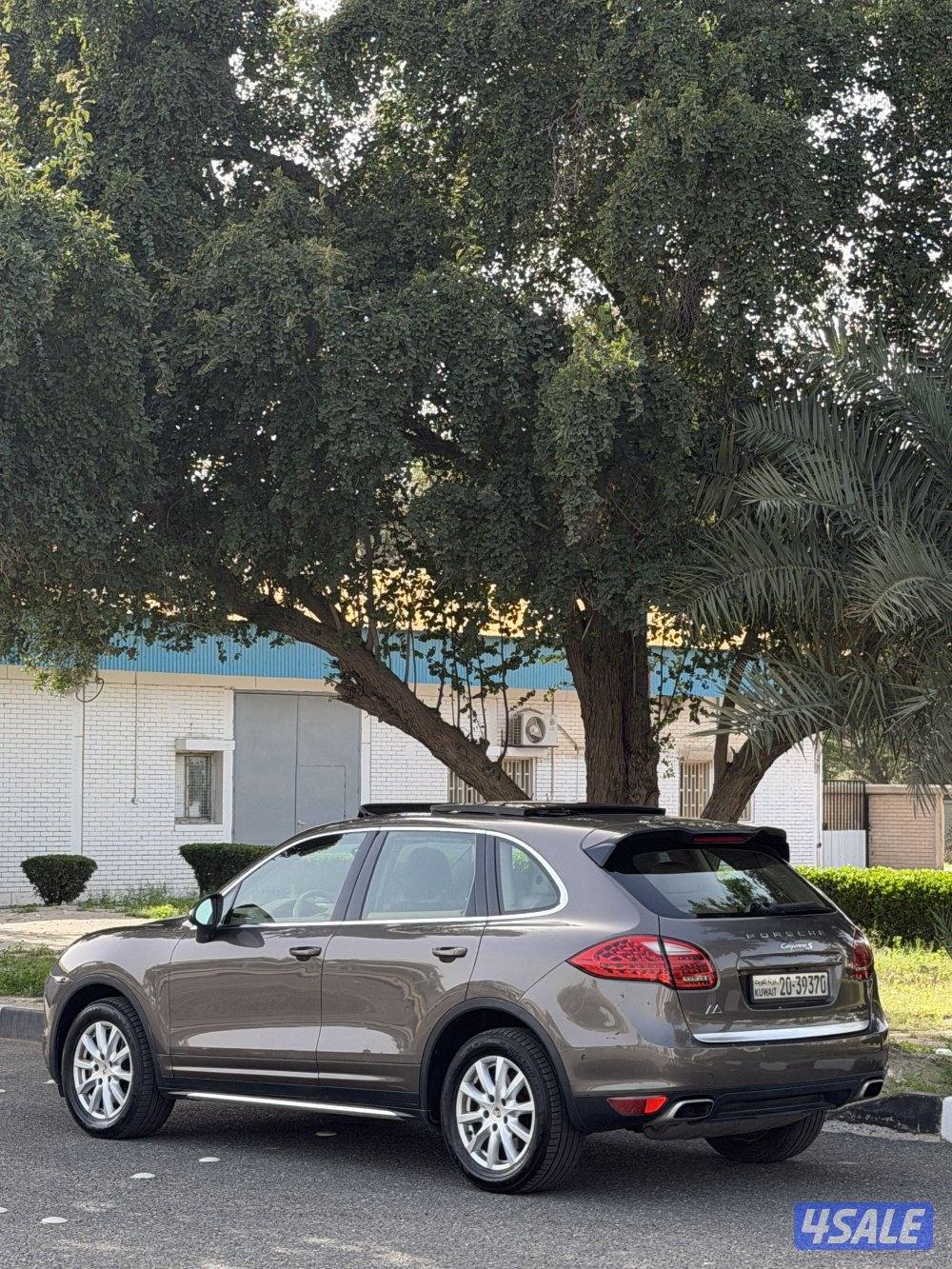 بورش كايين بانوراما 20129