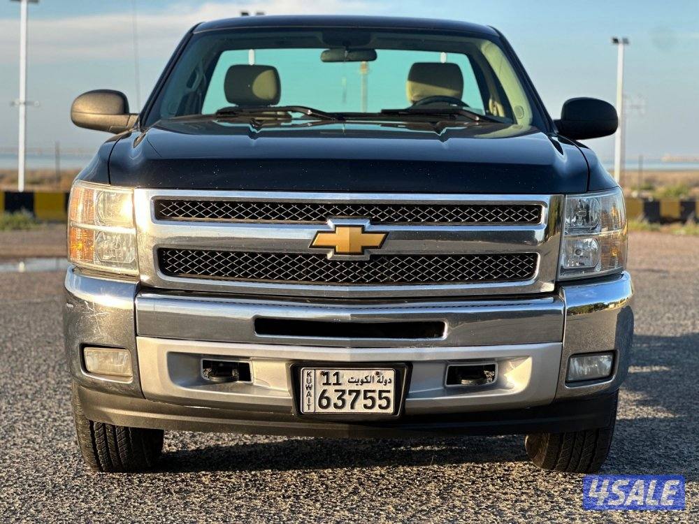 للبيع سلفرادو Z71 دبل جير وارد الوكالة الغانم2