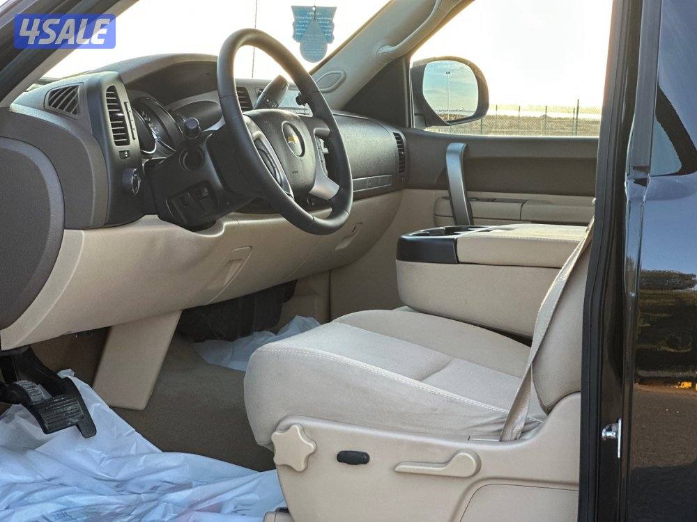 للبيع سلفرادو Z71 دبل جير وارد الوكالة الغانم4