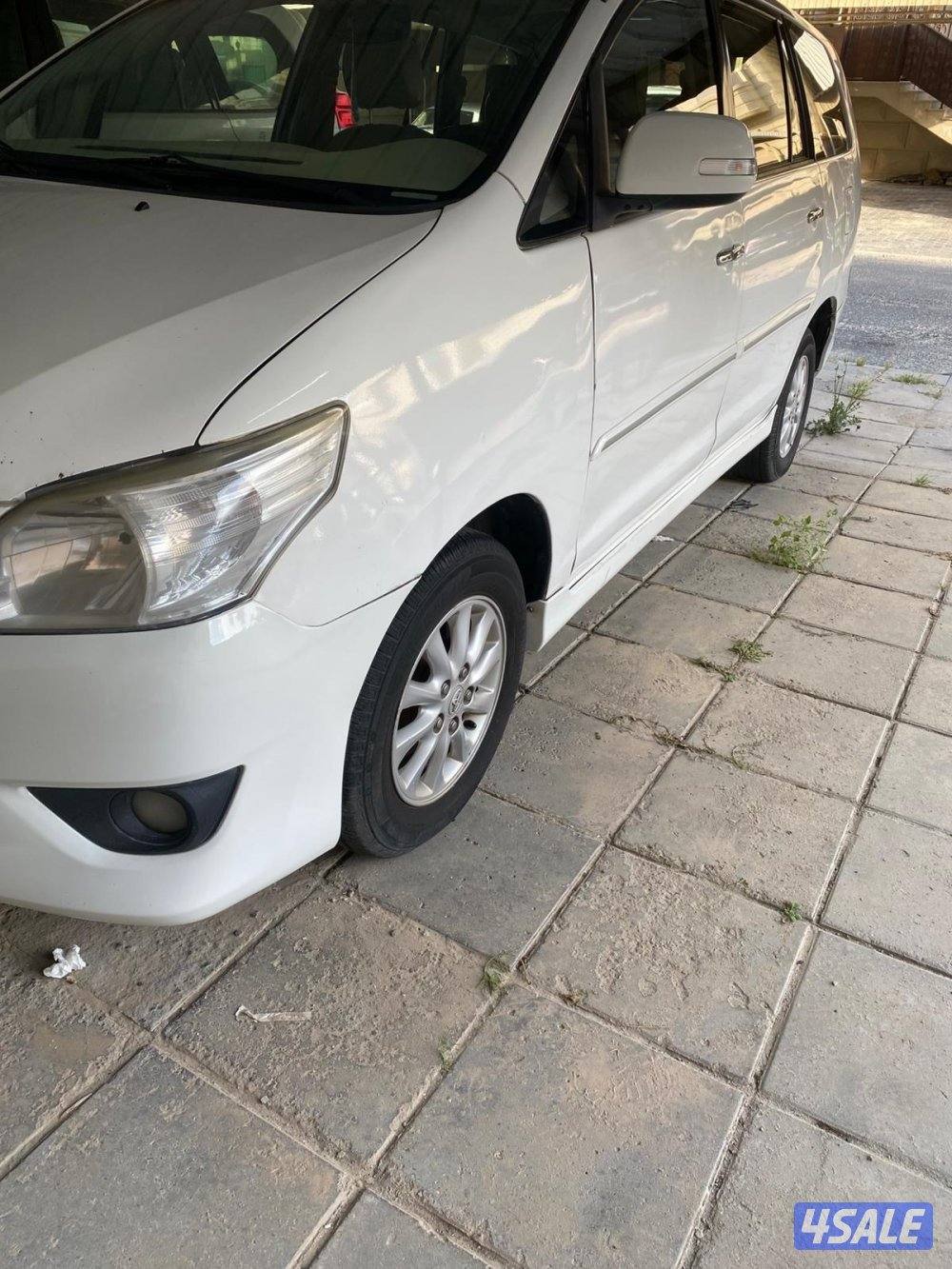 للبيع  انوفا ٢٠١٢0