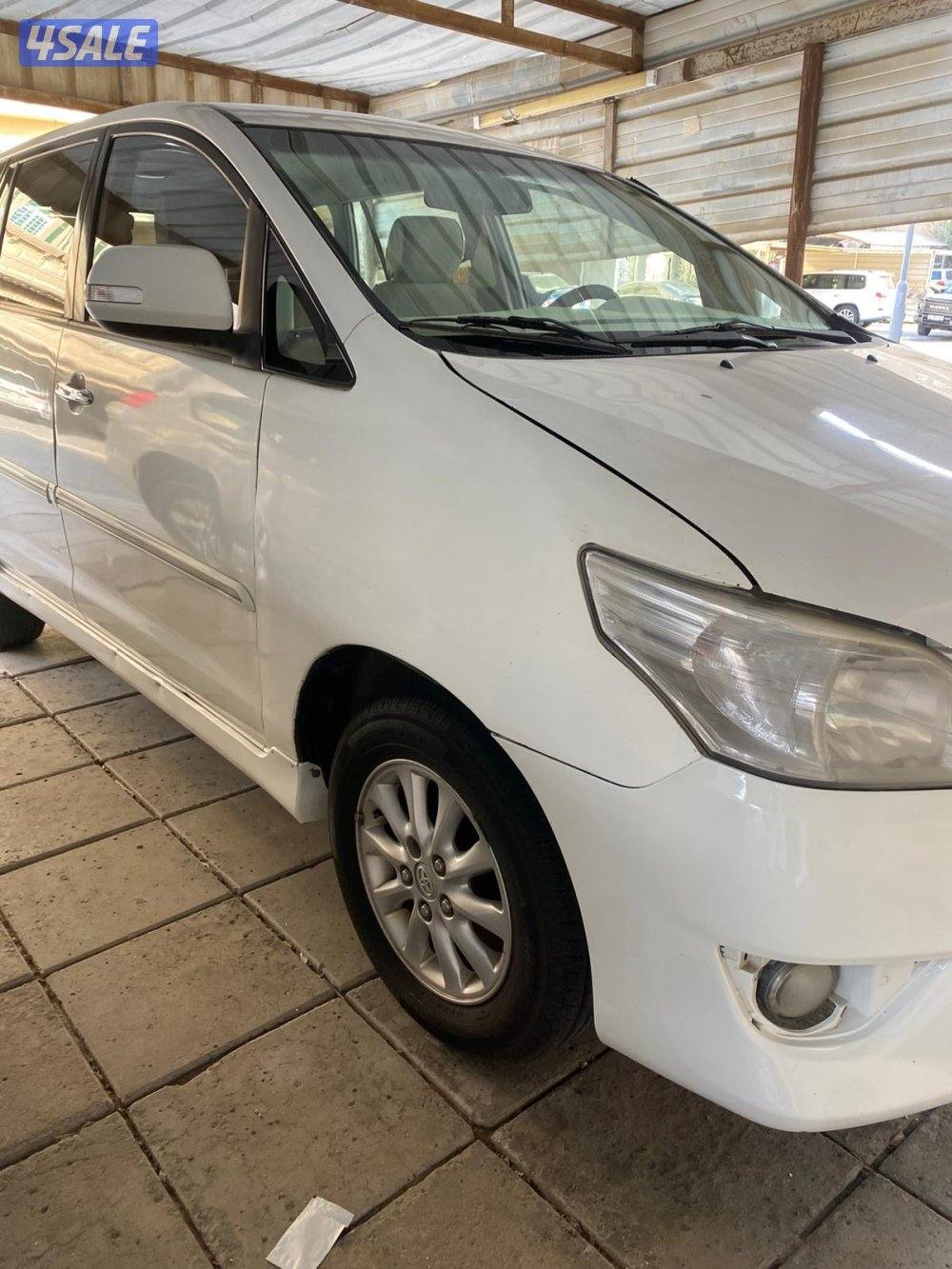 للبيع  انوفا ٢٠١٢3