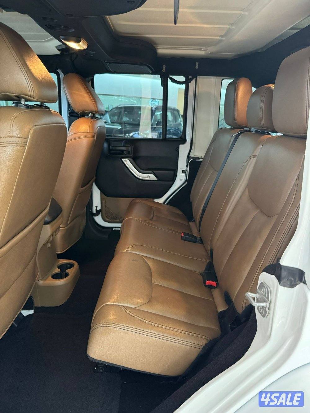 جيب رانجلر صحاري4