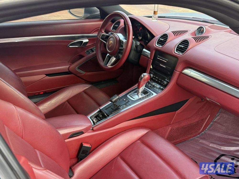 بورش كايمان 718 ماشي ٩٧6