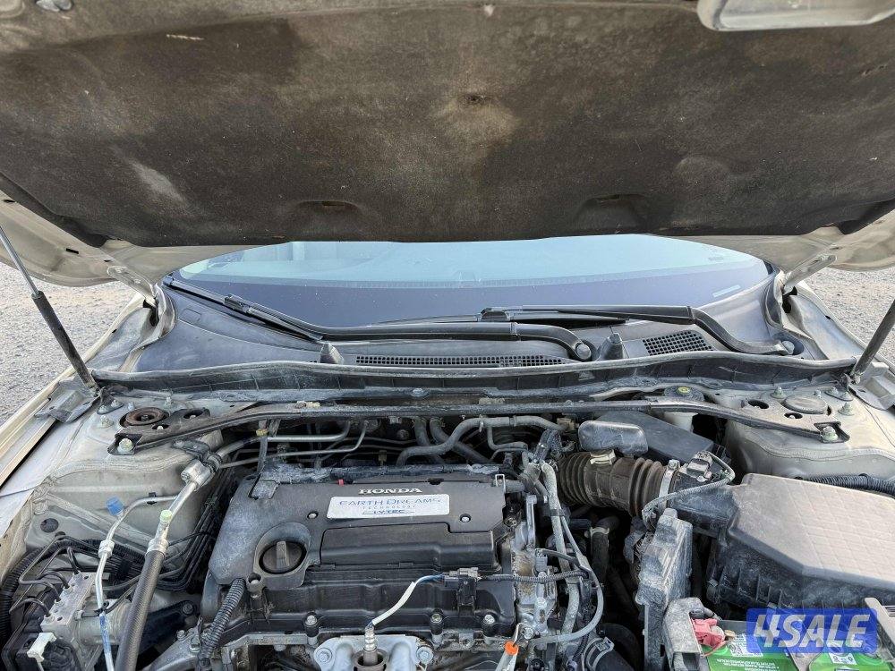 هوندا اكورد ذهبي  موديل ٢٠١٣8