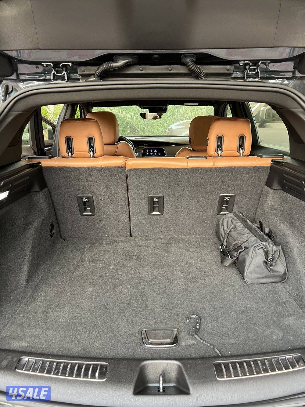 للبيع كادليك 2020-xt4 كامل المواصفات10