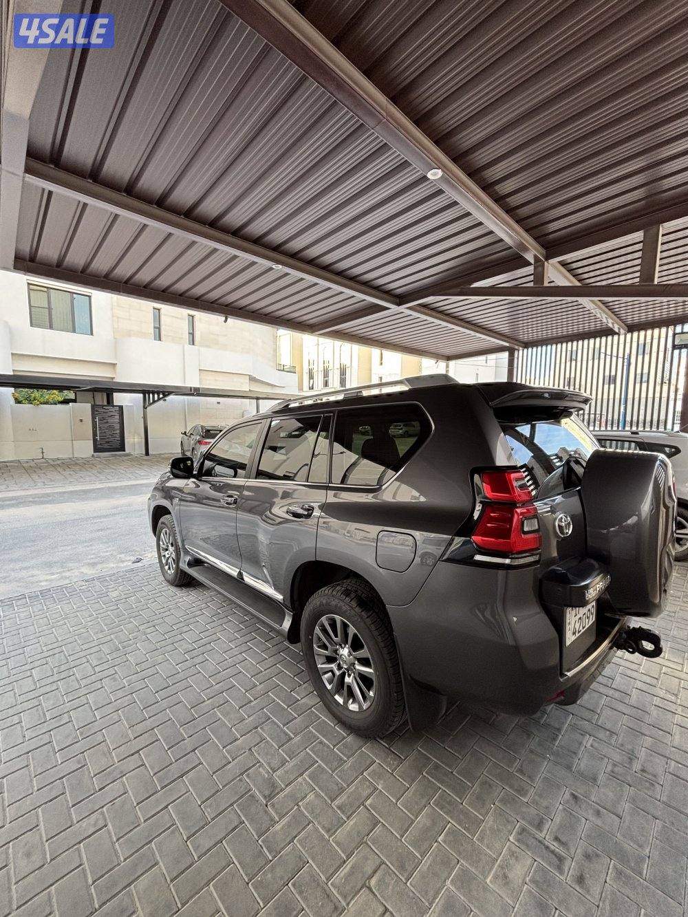 برادو vx 2019 رمادي - شبه وكالة2