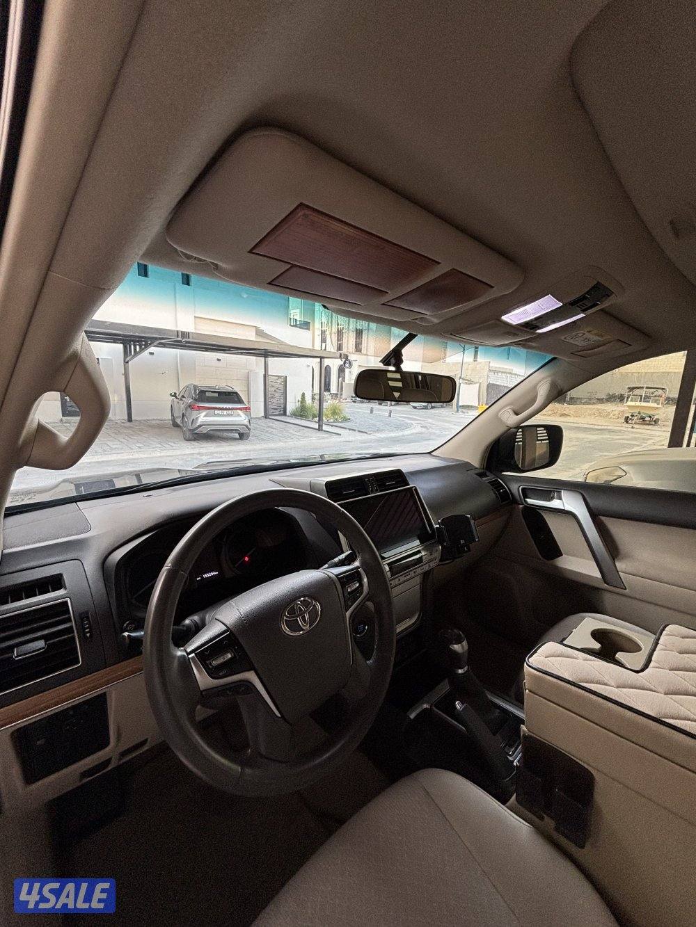 برادو vx 2019 رمادي - شبه وكالة6