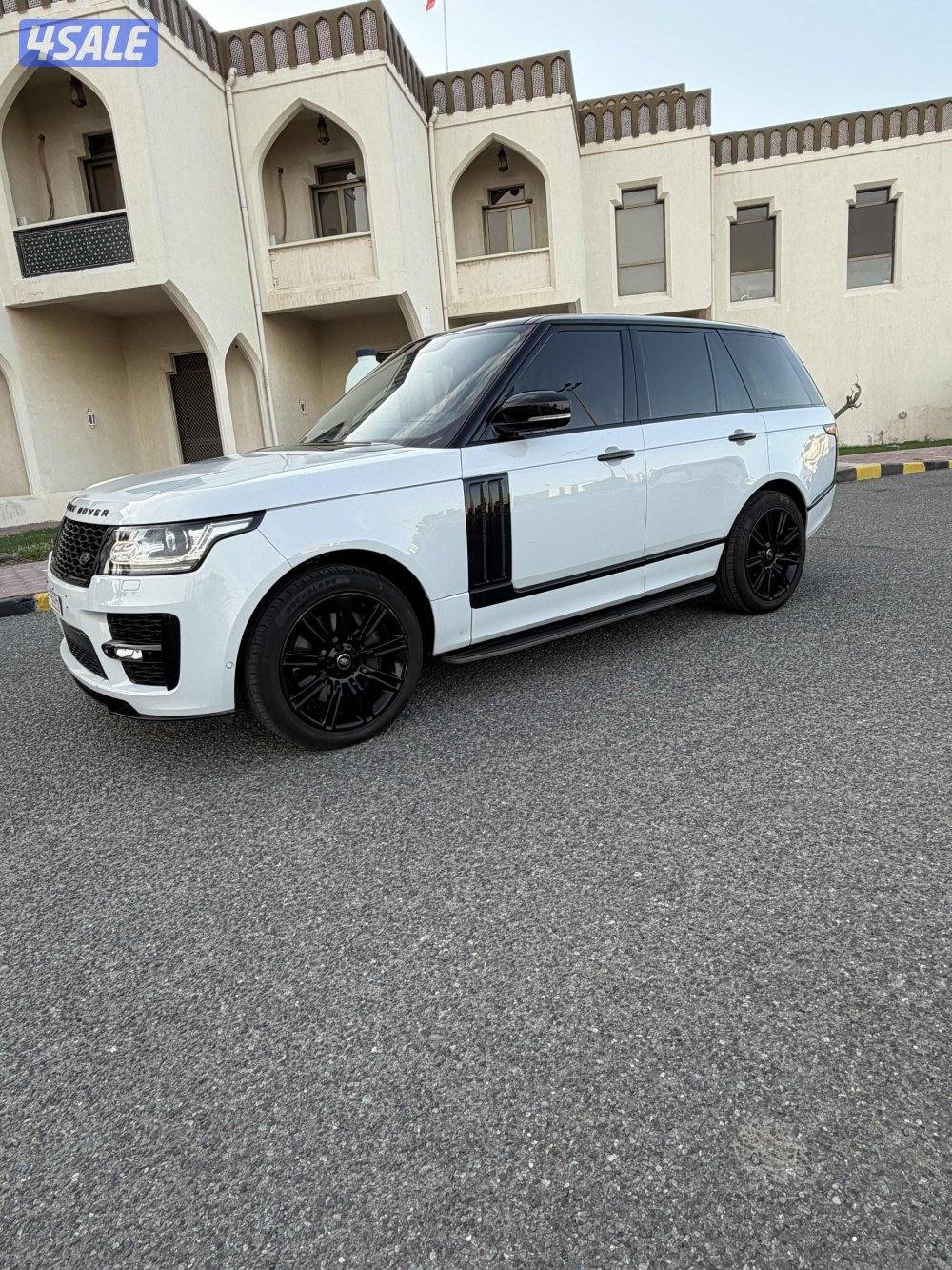 رنج روفر فوجSV اصلي 2015 الغانم شرط الفحص1