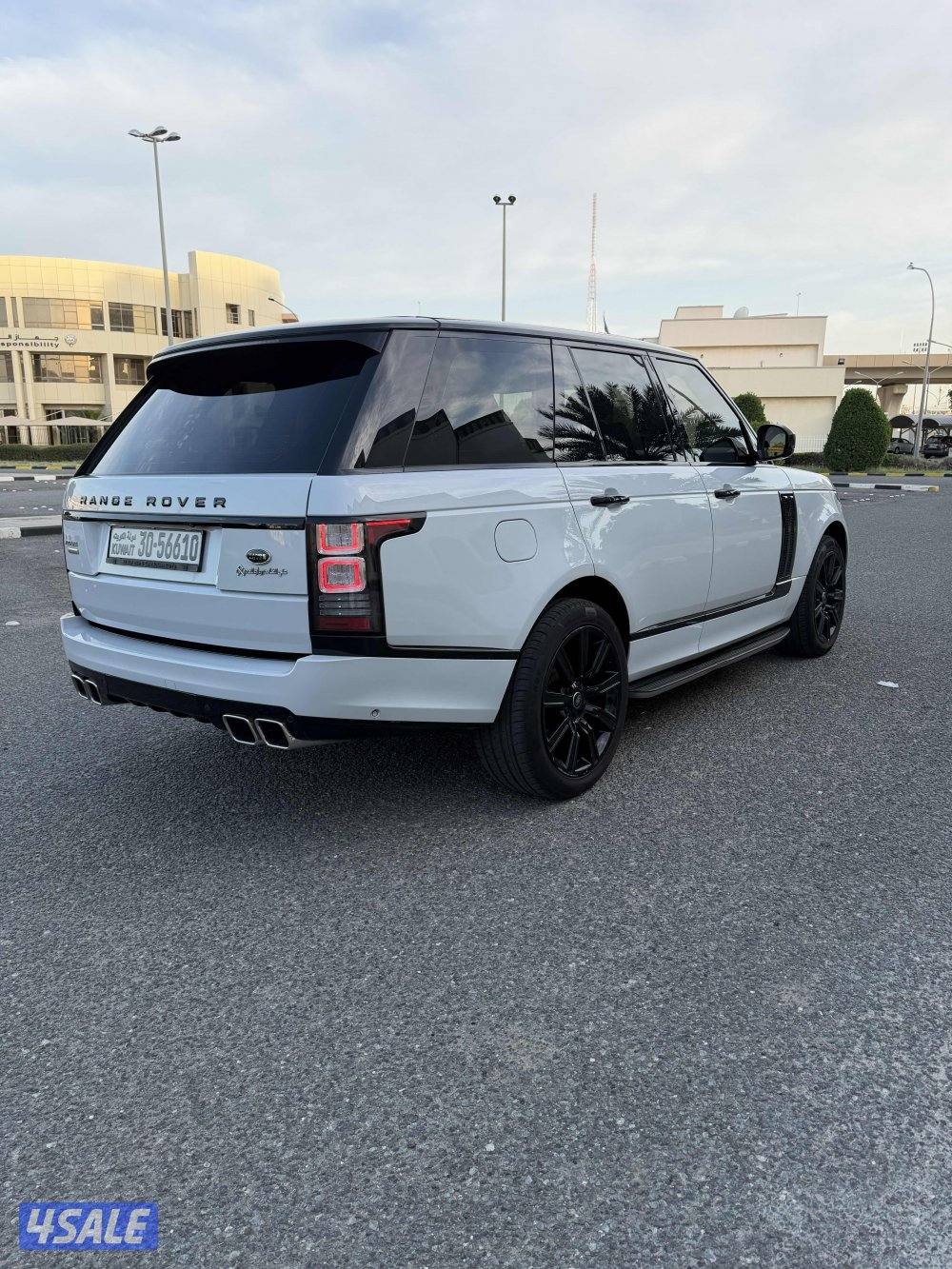 رنج روفر فوجSV اصلي 2015 الغانم شرط الفحص4