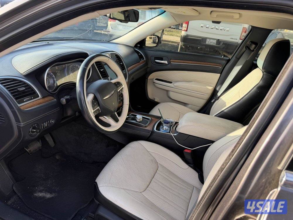 كرايزلر c300 موديل 2015 وارد الوكاله بحالة ممتازه4