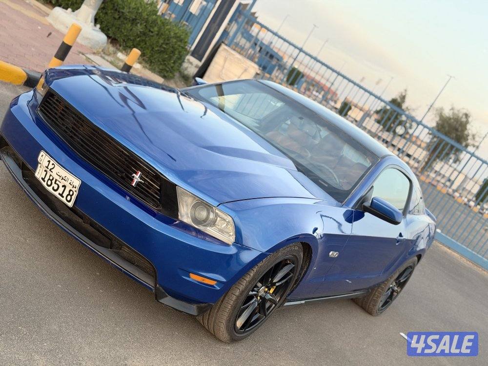 للبيع موستانج موديل 20120