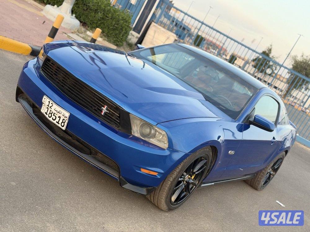 للبيع موستانج موديل 20121