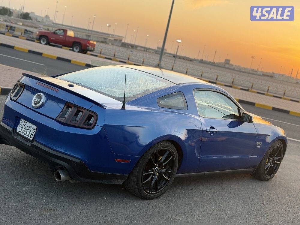 للبيع موستانج موديل 20122