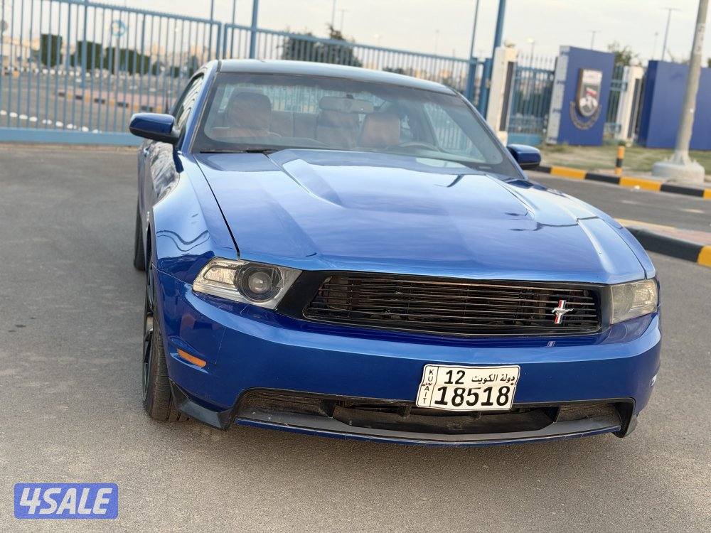 للبيع موستانج موديل 20124