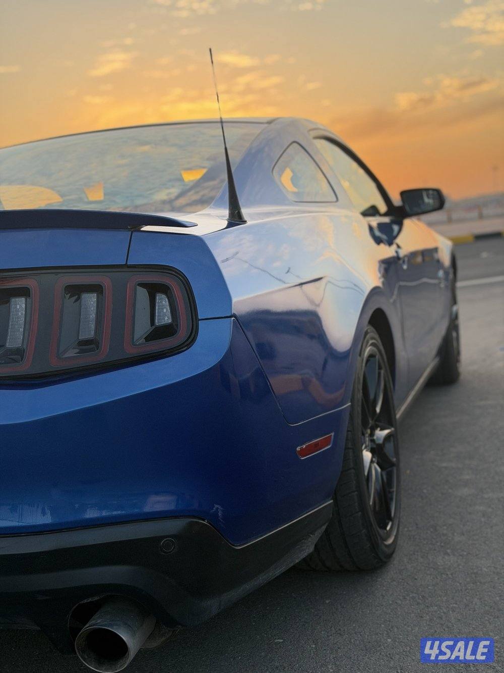 للبيع موستانج موديل 20128