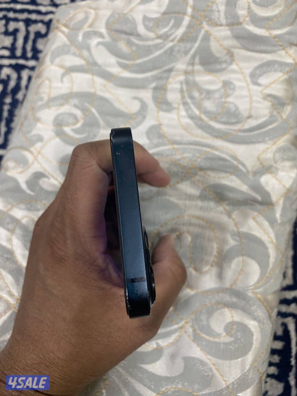 iPhone 13 128gb battery health 80 percent4