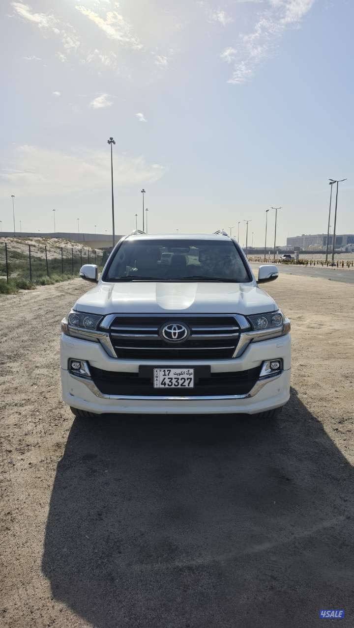 للبيع لاندكروز قراند توزنق 20201