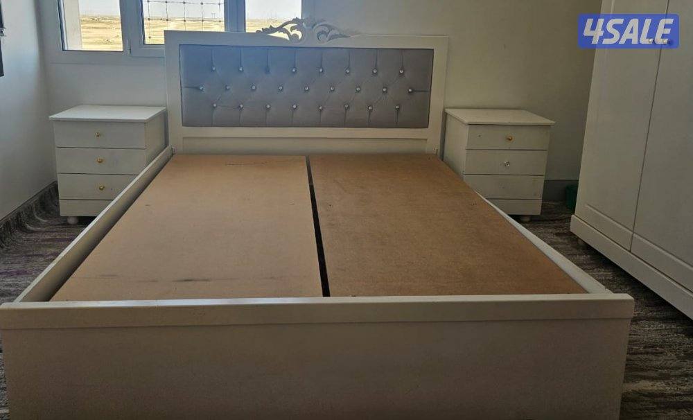 للبيع غرفه نوم كامله3