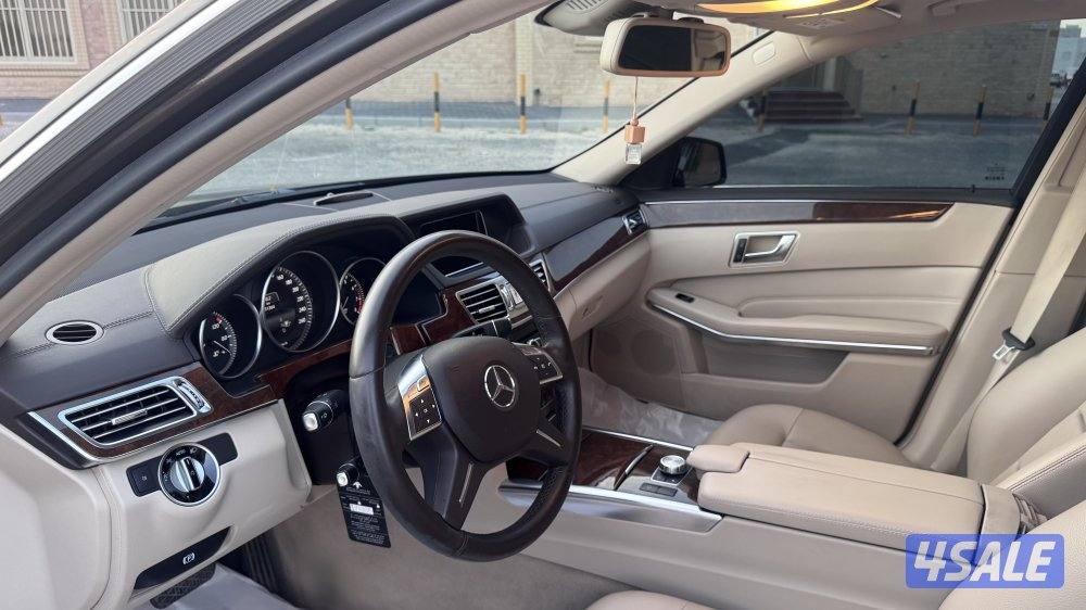 للبيع E200 مخزن ممشى 494