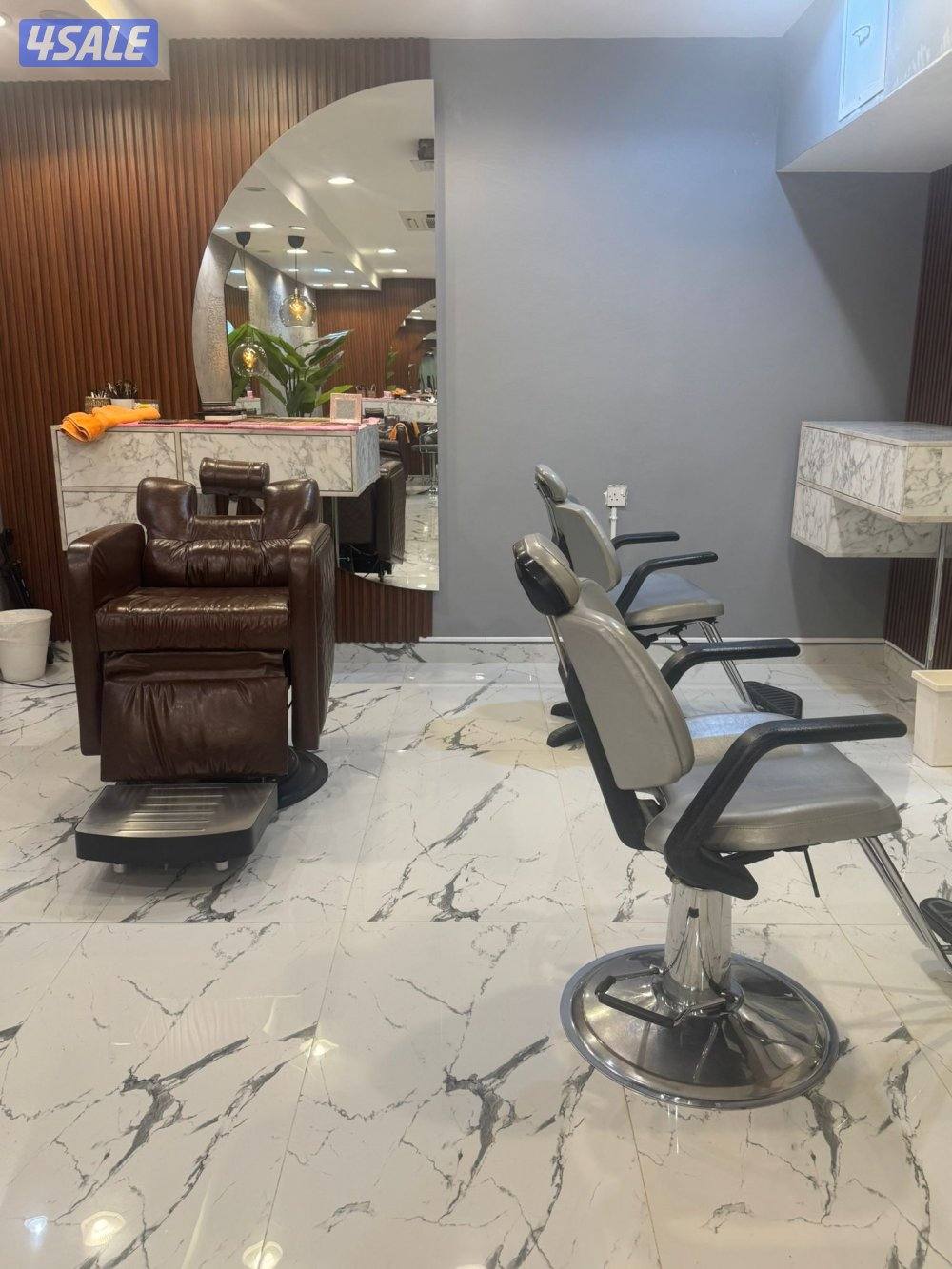 للبيع معدات صالون كامله ،جديدة0