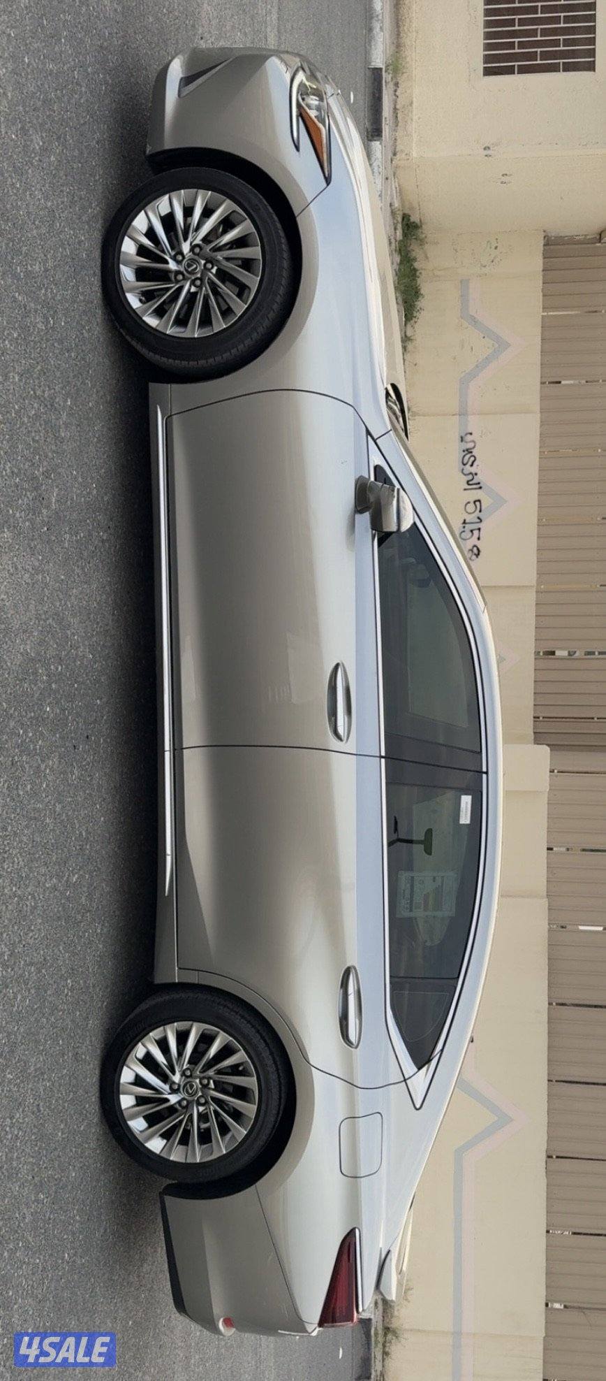 للبيع للكزس ES350مديل 20233