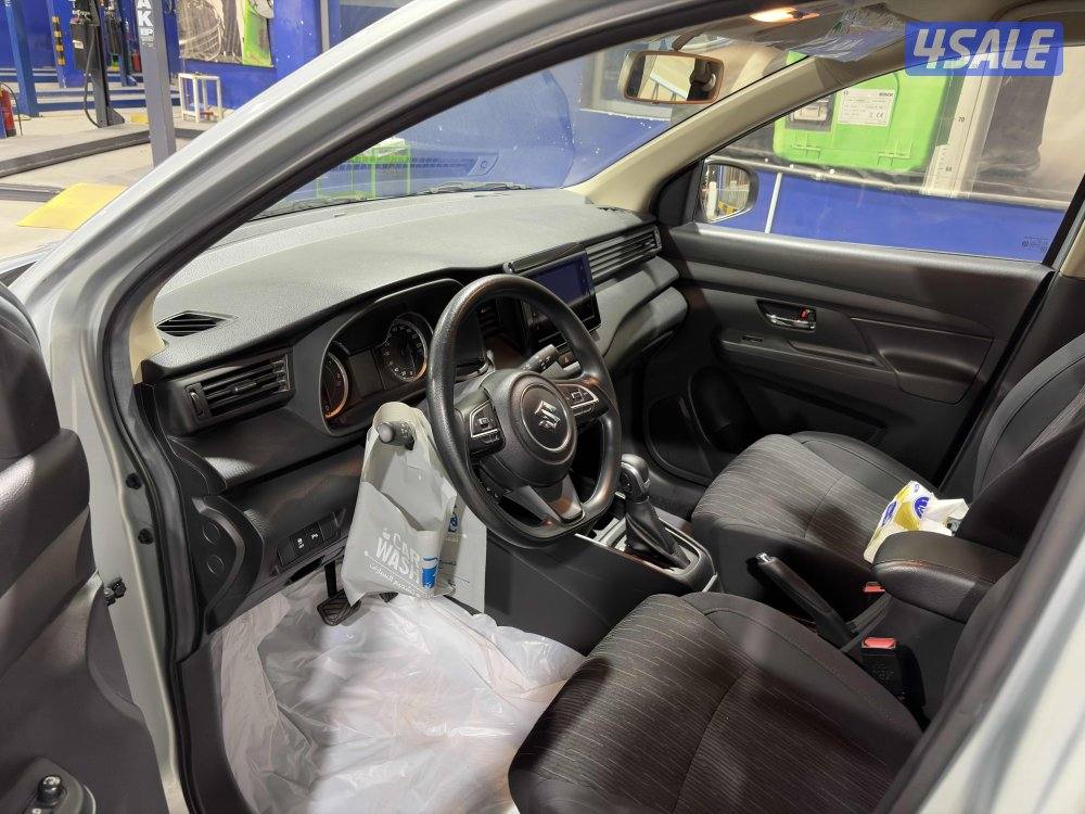 الاعلان واضح تواصل للجادين فقط4