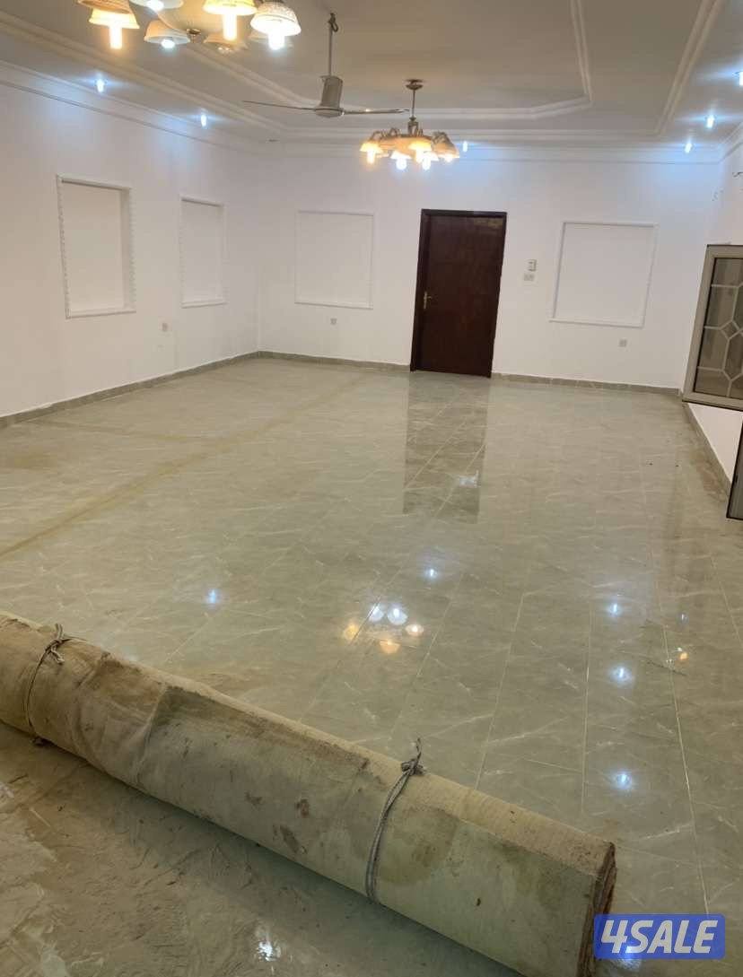 الايجار نص اسطبل الجهراء ديوانية ١٠+ ٦  ،، مقلط ،، غرفة حارس ،، مطبخ0