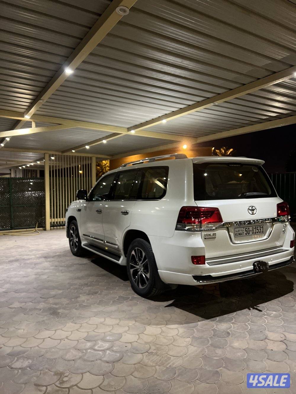 للبيع لاند كروزر قراند تورنق 20211