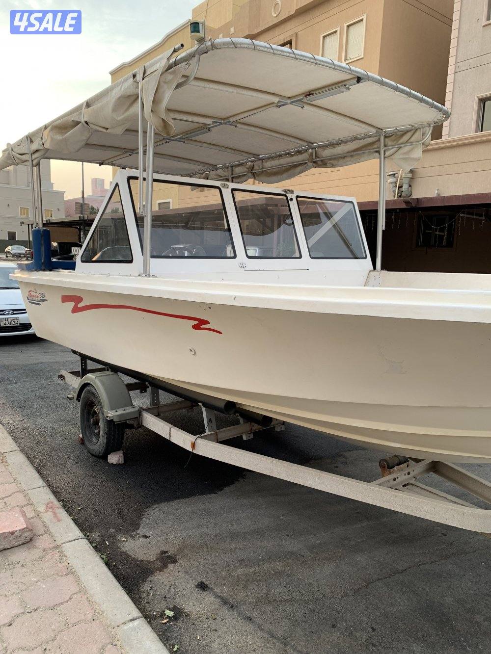 للبيع طراد عماني مكينه 200 ياماها0