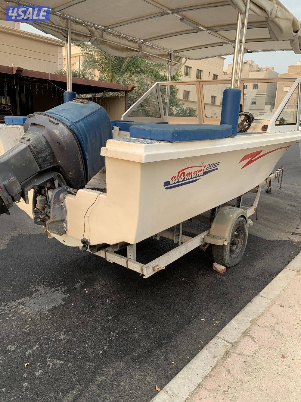 للبيع طراد عماني مكينه 200 ياماها4