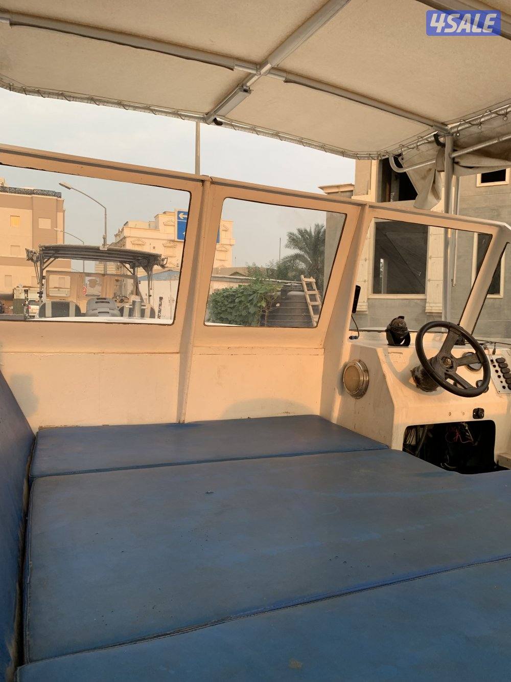 للبيع طراد عماني مكينه 200 ياماها5