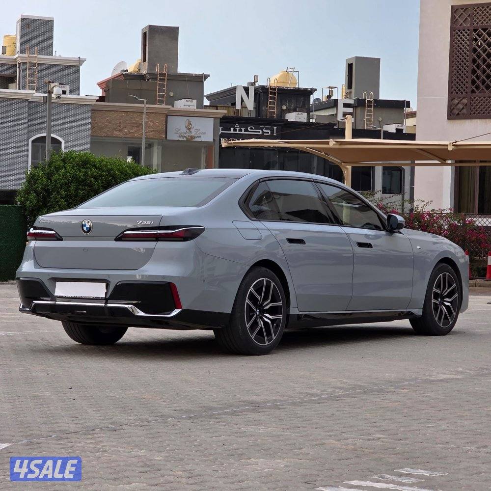 للبيع   
735i M Sport
موديل 20233
