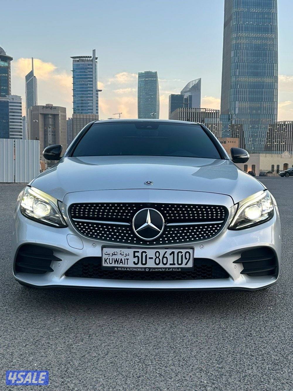 مرسيدس C200-بحالة نادره-موديل 2020-صبغ الوكالة-عداد 64 Km فقط0