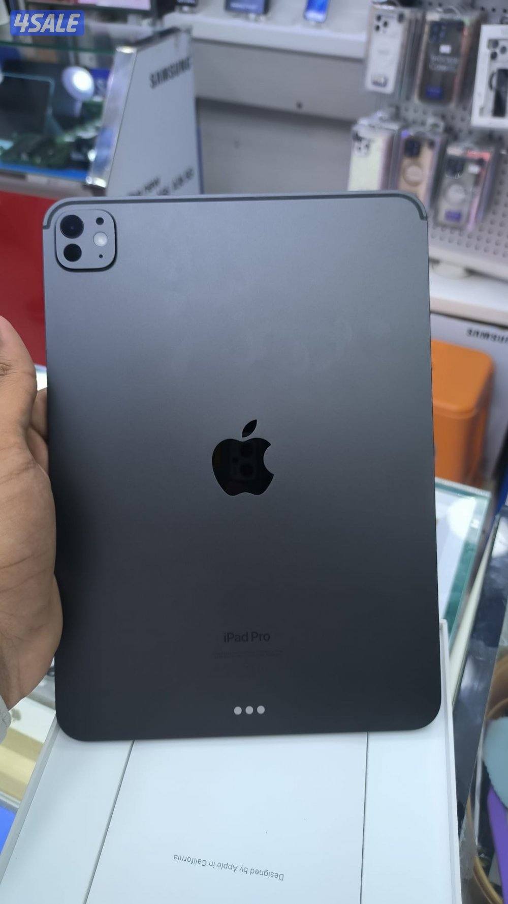 ايباد m4 حالة الجديد1