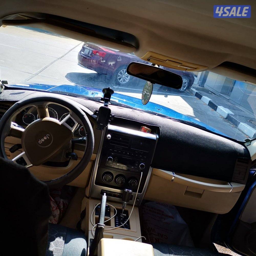 اللي يدور  النظيف شيروكي سبورت موديل 2010.4