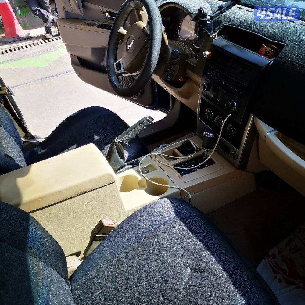 اللي يدور  النظيف شيروكي سبورت موديل 2010.6