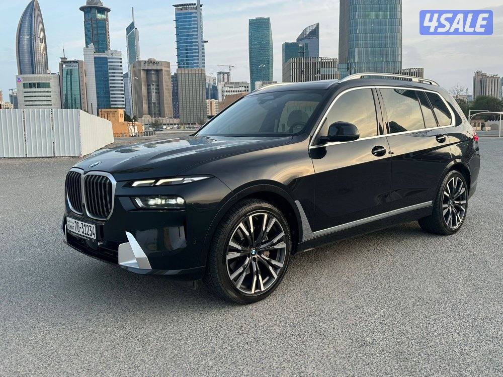 بي ام X7-موديل 2023–صبغ الوكالة- عداد 60 Km فقط6