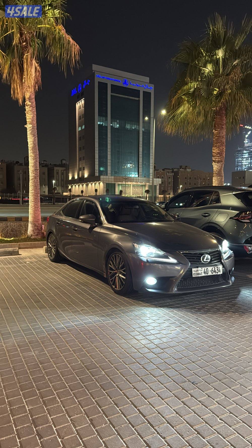 لكزس is موديل 20160