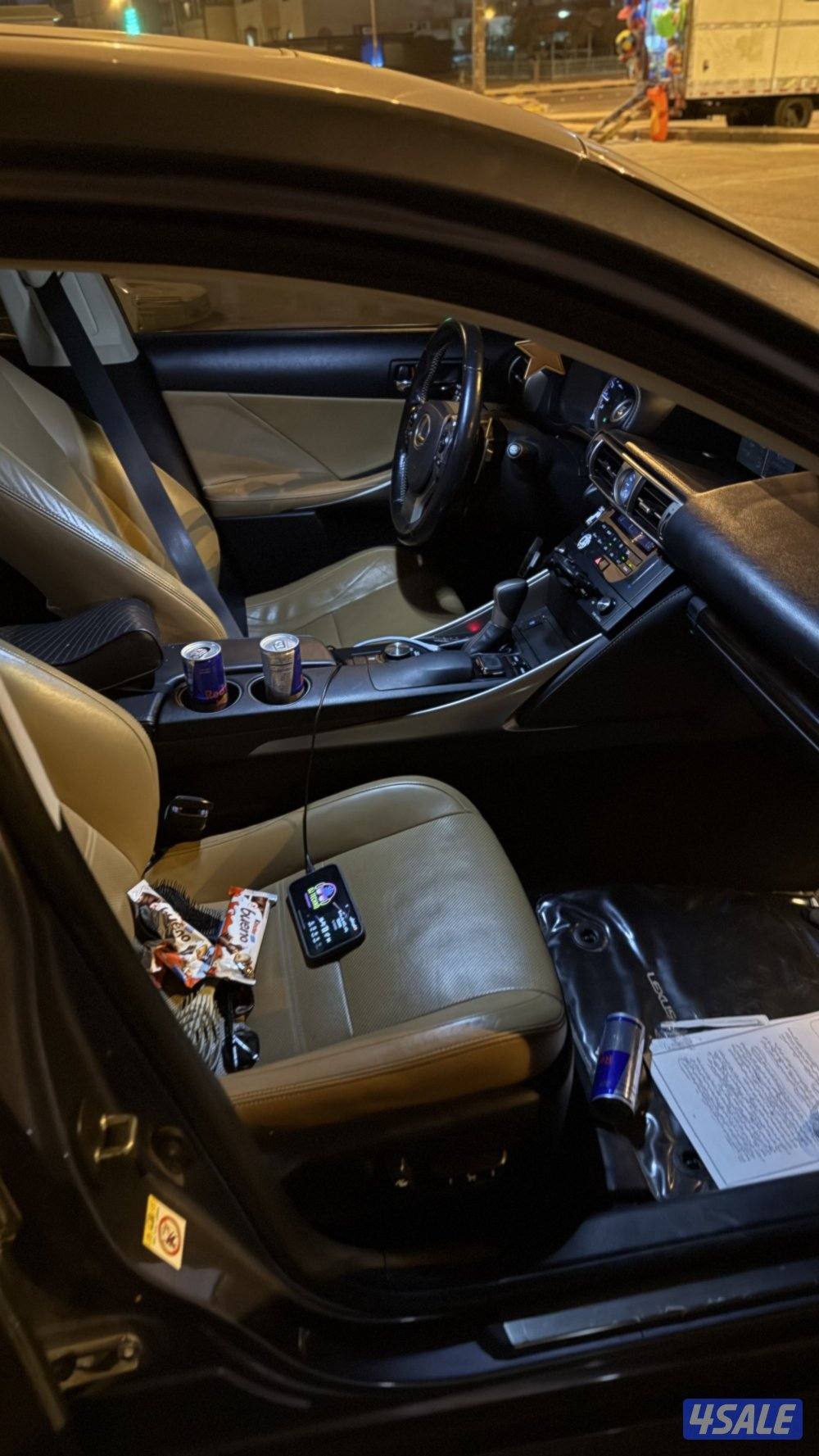 لكزس is موديل 20163