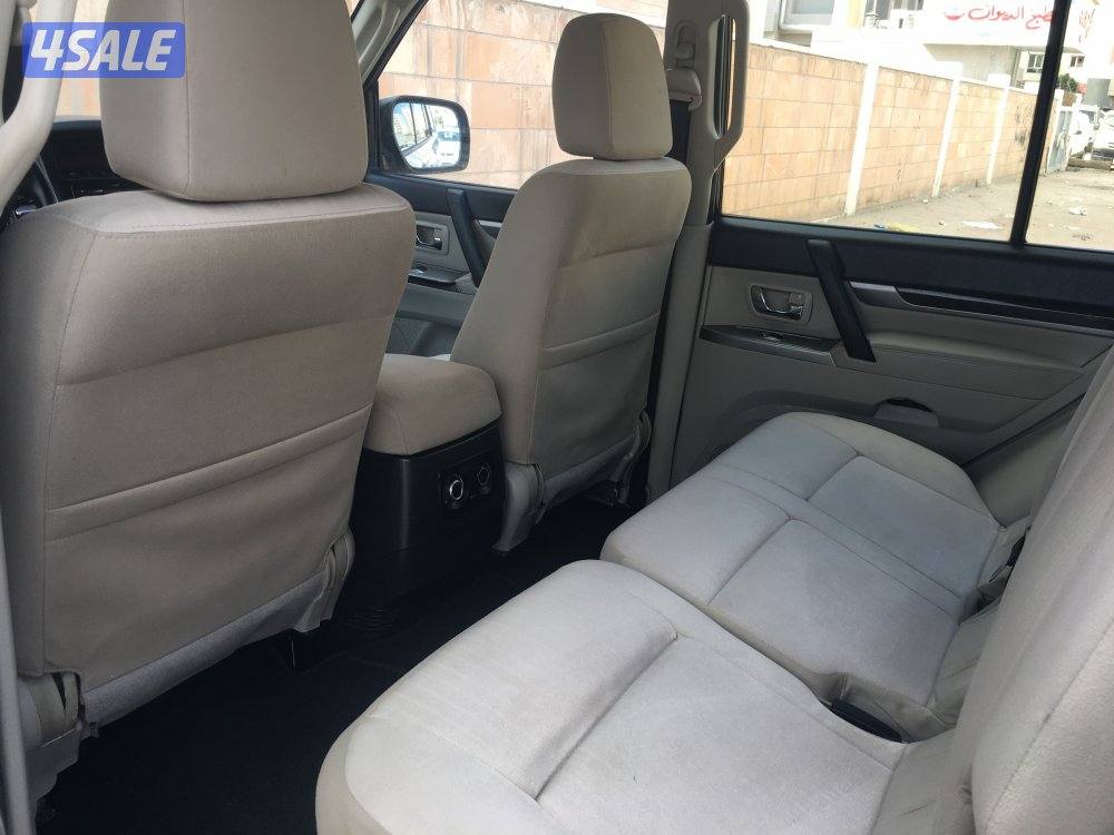 ميتسوبيشي باجيرو 2019 صبغ الوكالة7