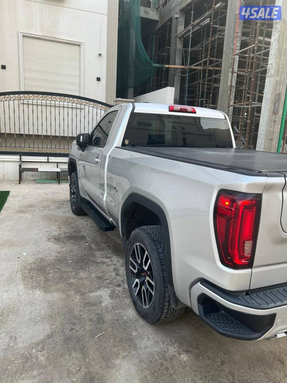 للبيع سييرا At4 كامل المواصفات فل - موديل 2022 - ماشي 65 ألف2