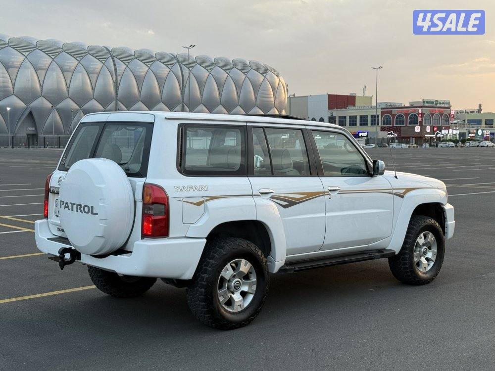 للبيع سفاري صبغ الوكاله موديل 20085